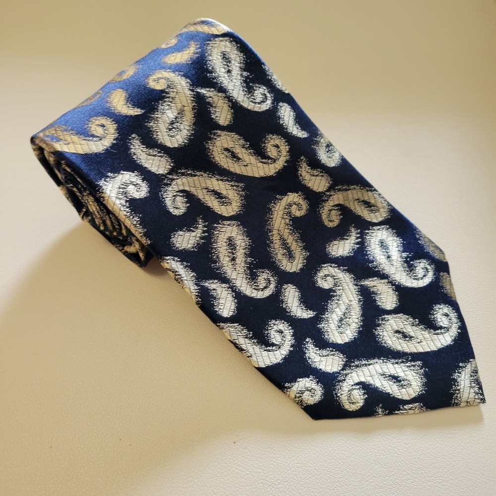 ROBERTO VILLINI Couture Men's Silk Neck Tie Designer PAISLEY Blue And‎ Gold 60"
